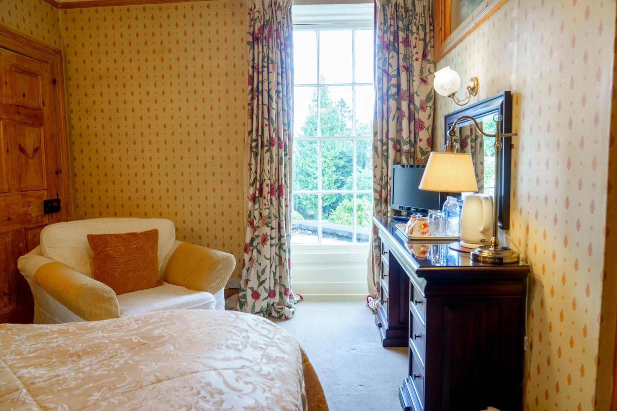 ホテル Harrisons Hall Bed & Breakfast モールド エクステリア 写真