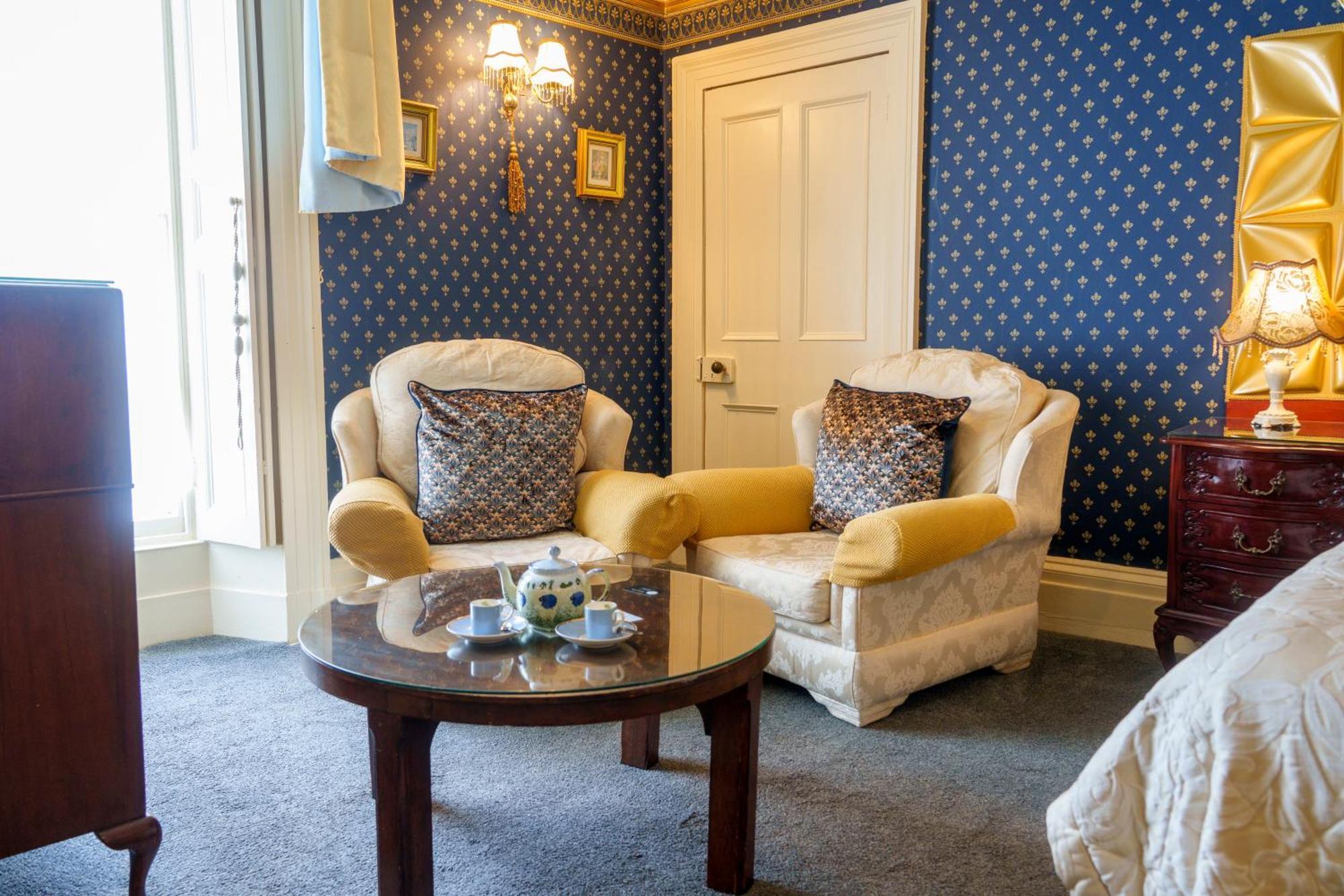 ホテル Harrisons Hall Bed & Breakfast モールド エクステリア 写真
