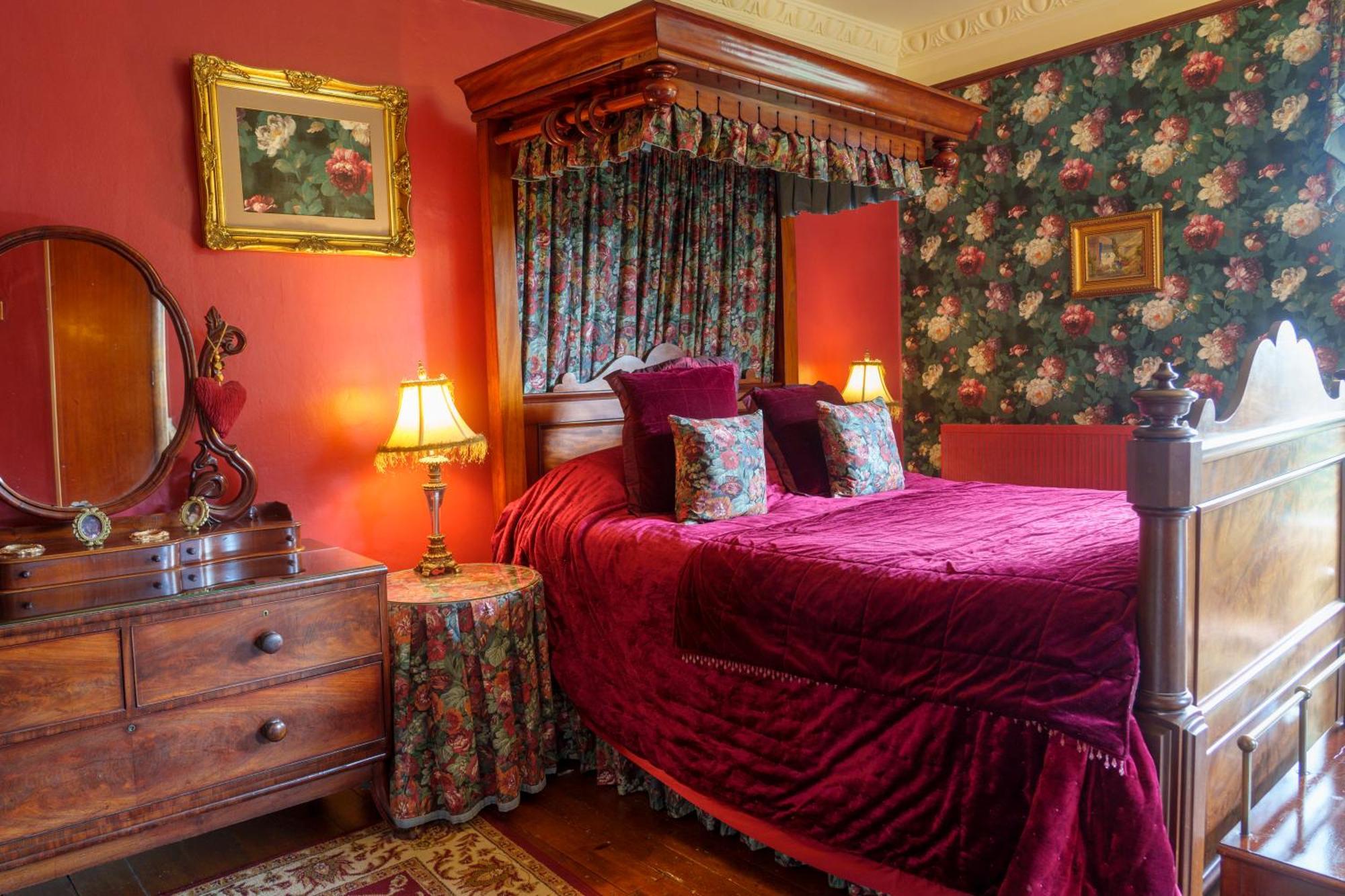 ホテル Harrisons Hall Bed & Breakfast モールド エクステリア 写真